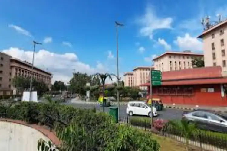 Delhi: Udyog Bhawan Metro Station renamed to 