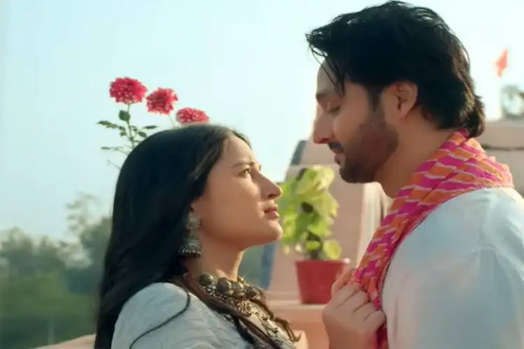 Sourabh Raaj Jain, Sheen Savita Dass's 'Pyaar Aur Parivaar' takes lead in 'Sangamarmar' trailer