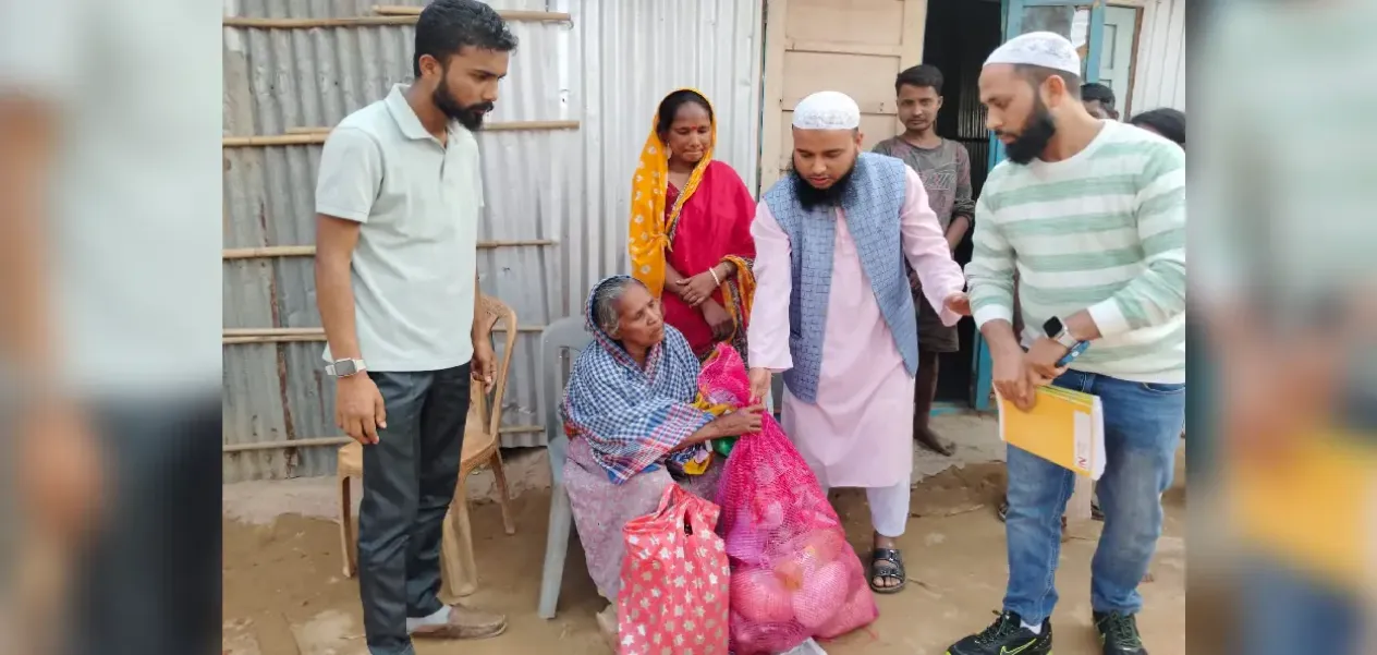 Tripura: Homes destroyed by fire, humanity shows the way - Sheikh Foundation saves the lives of three families
