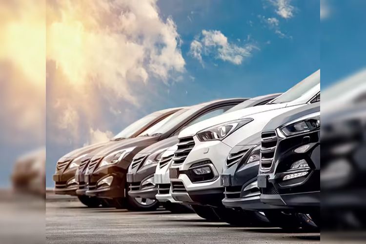 New vehicle registrations rise in Sri Lanka, imports from India jump 15%
