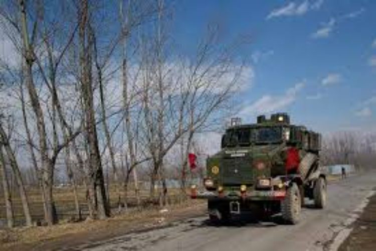 Seven CRPF personnel injured as vehicle falls into river near Srinagar