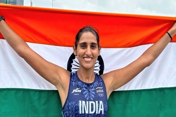 Babu and Manju won gold medals in the marathon at the Indian Open Race Walk competition.