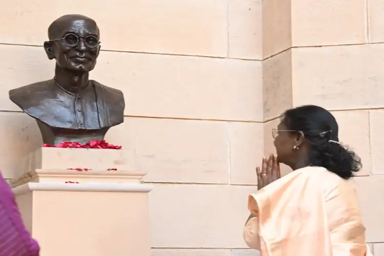 President Droupadi Murmu unveils bust of Chakravarti Rajagopalachari at Rashtrapati Bhavan