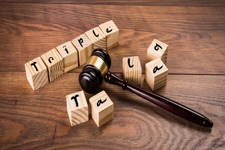 Case filed against man in Kerala for giving triple talaq to wife over phone