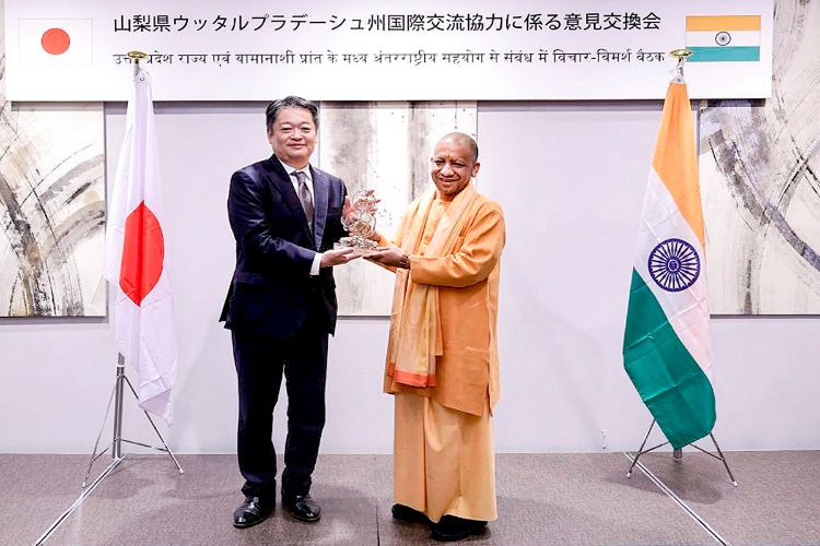 Adityanath meets Yamanashi Prefecture Governor, signs agreement on green hydrogen technology