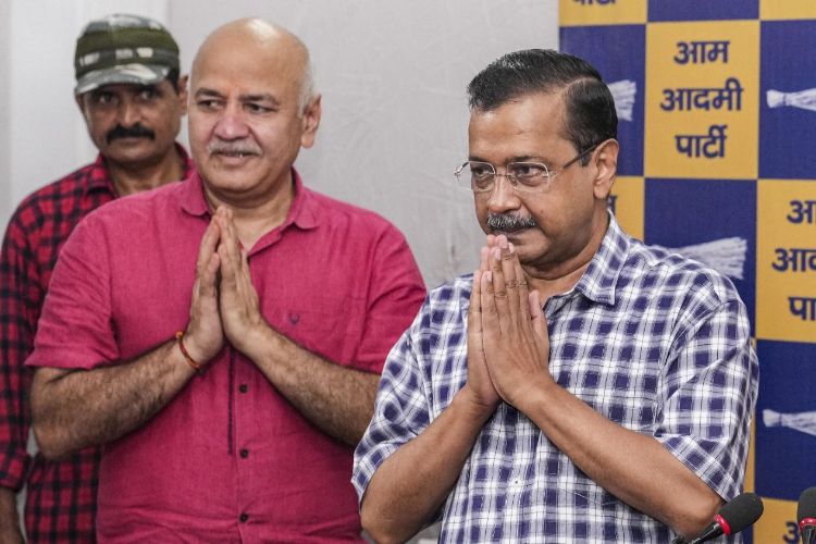 CBI to file 'immediate' appeal against acquittal of Kejriwal, Sisodia in excise policy case