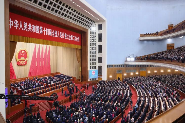 China's annual parliamentary meeting to be held under the shadow of economic challenges