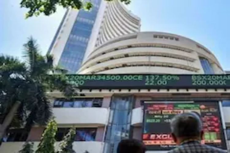Sensex falls 572 points in early trade due to West Asia crisis and foreign fund outflows