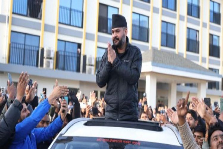 The newly formed Rastriya Swatantra Party is ahead in the initial vote count in Nepal's general election.