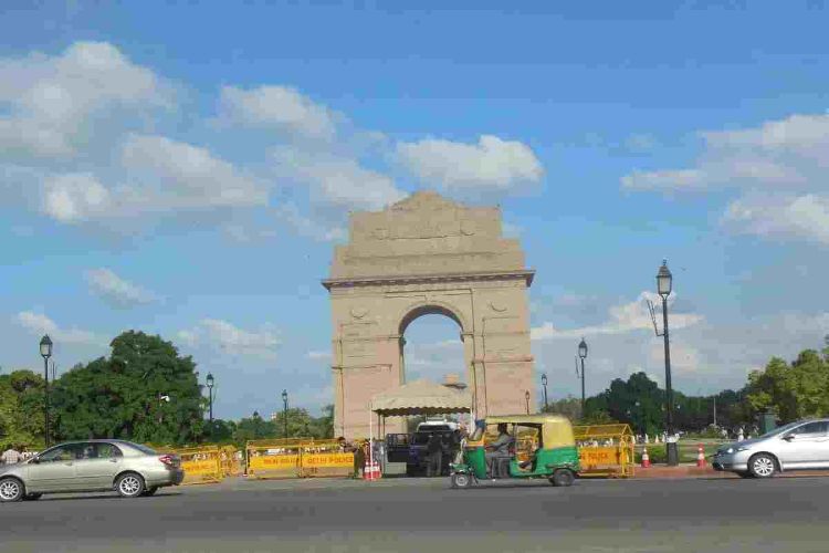 Delhi feels hot in the morning, air quality recorded in 'moderate' category