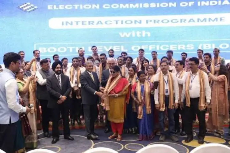ECI felicitates SVEEP Icon Lisa Banerjee for promoting voter awareness ahead of Bengal polls