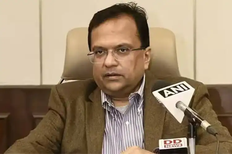 Home Secretary speaks Chief Secretaries, DGsP of states and UTs to ensure uninterrupted LPG supply