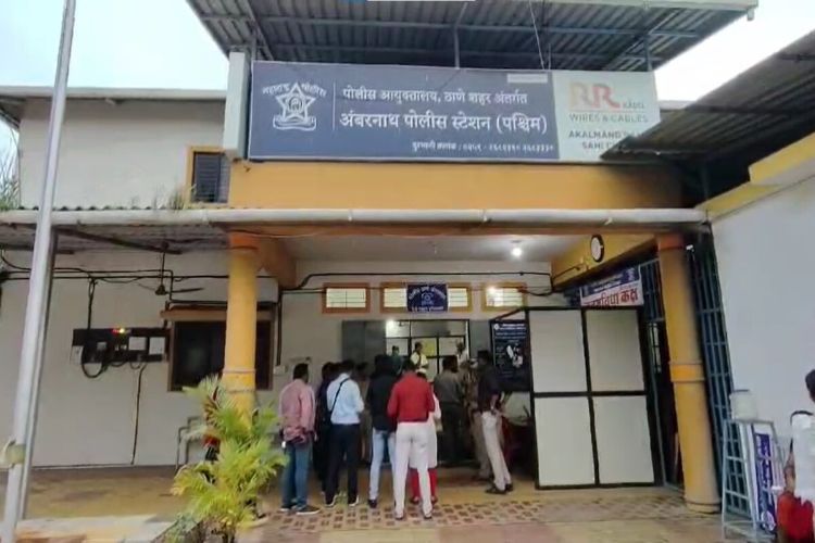 A case has been registered against a man in Thane for allegedly performing obscene acts in front of a girl.