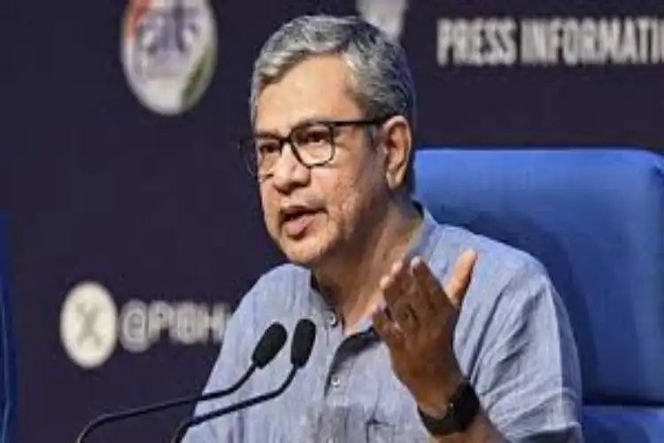 Ashwini Vaishnaw urges states to cooperate on projects, Railways not a matter of politics