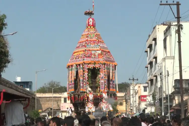 Tamil Nadu: Grand Panguni Car Festival celebrated at Jambukeswarar Temple; Thousands of devotees participate