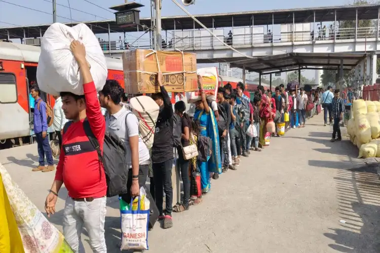 West Asia tensions hit Surat: Migrant workers leave over LPG shortage