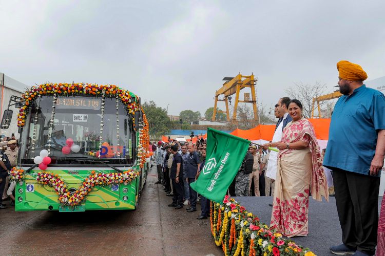 Delhi CM launches 300 electric buses