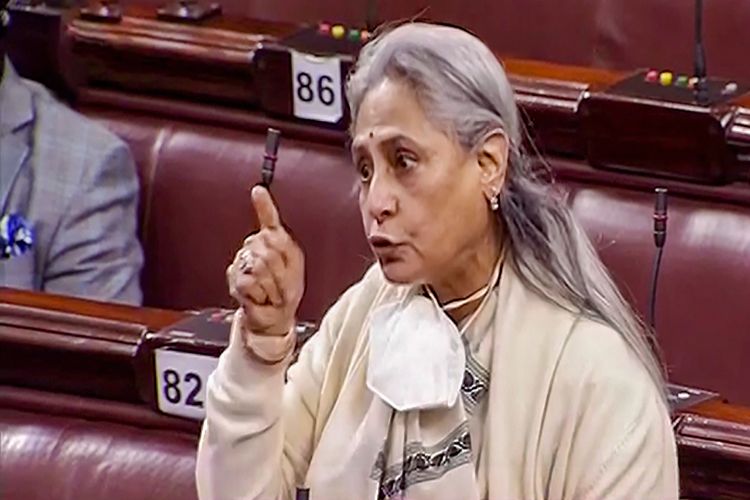 Jaya Bachchan expressed concern at the Ras as the movement of VIPs was causing traffic disruptions.