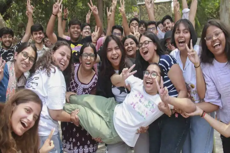 BSEB Class 12 Results 2026: A 'Grand Triumph' for Girls in Bihar—19 Out of 26 Toppers Are Girls; Pass Percentage Stands at 85.19%