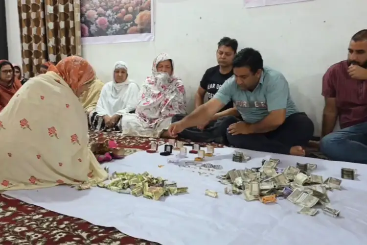 J&K: Shia muslims of Ramban's Chanderkot donate gold, ornaments, savings for war-hit Iran