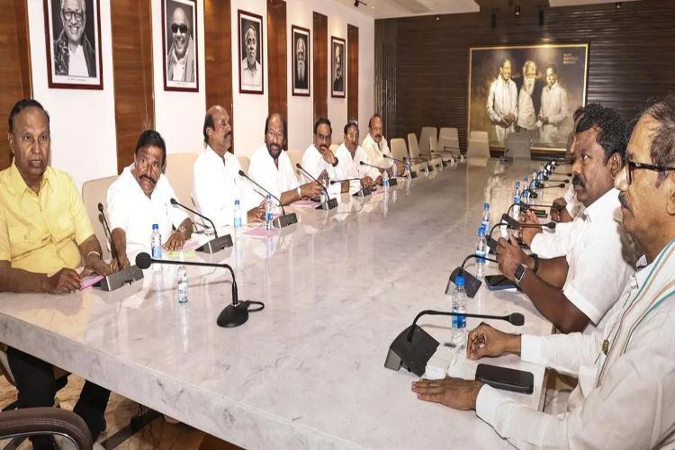 Seat-sharing agreement between DMK and VCK possible today: Minister Sivasankar