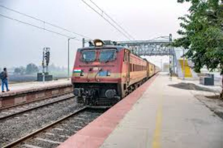 Chhattisgarh's railway projects have been languishing on files for years, not on tracks: Rajiv Shukla