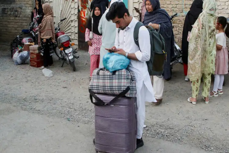 Balochistan extends school closures till March 31, suspends mobile internet in multiple cities over security concerns
