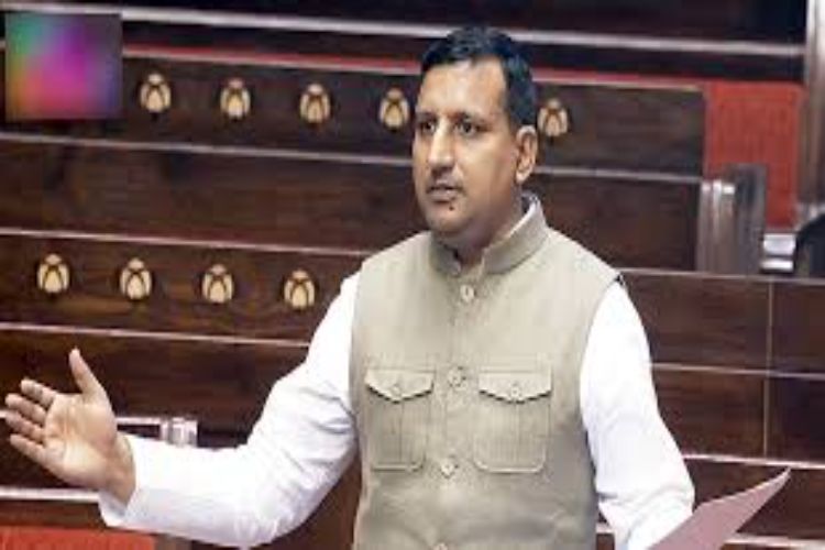 Sanjay Yadav attacks the government for raising prices during the crisis, demanding a tough stance from the government.