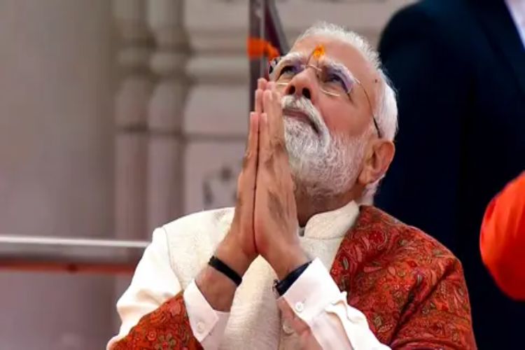 PM Modi watched the 'Surya Tilak' ceremony at the Ram Temple in Ayodhya online.