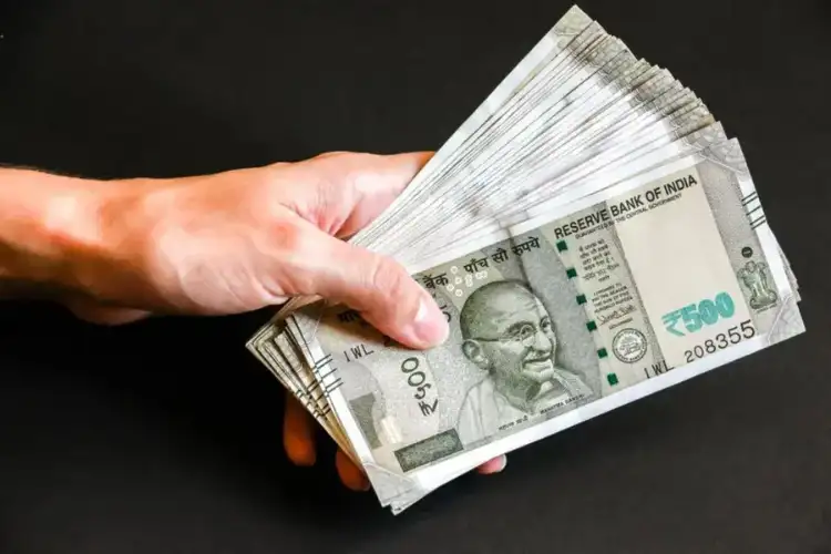 Govt finalises Rs 8.20 lakh crore borrowing plan for H1 FY27, includes Rs 15,000 crore green bonds