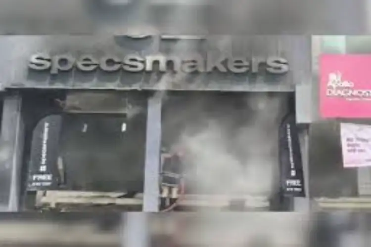Hyderabad: Fire breaks out in optical shop in Bowenpally