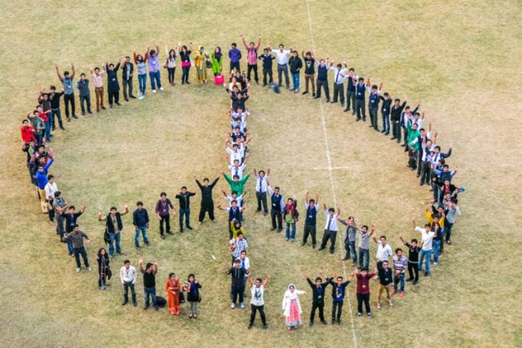 Maharashtra: 1,381 students create giant human figure of 'peace sign'