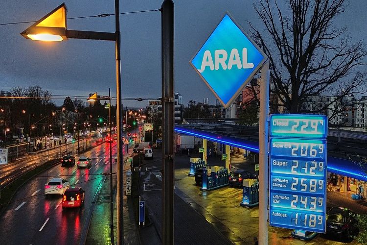 Inflation in European countries rises to 2.5 percent amidst the Iran war.