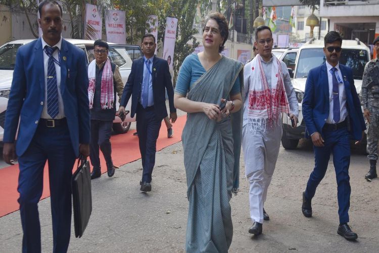 Priyanka Gandhi targets Chief Minister Himanta, says: One family is looting Assam.