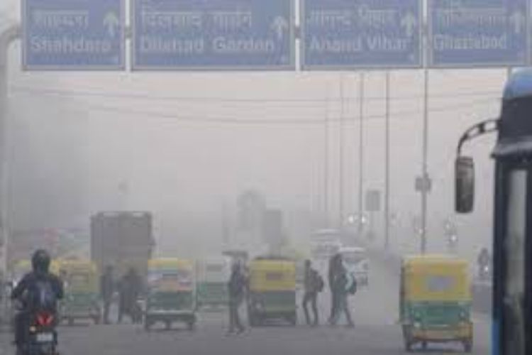 Cloudy skies forecast for Delhi; air quality in the moderate category.