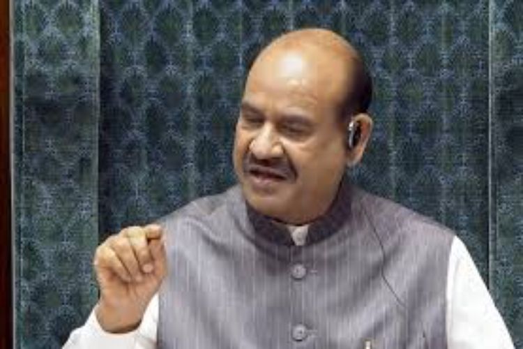  the Minister of Parliamentary Affairs to take cognizance of the Minister's absence during Question Hour.