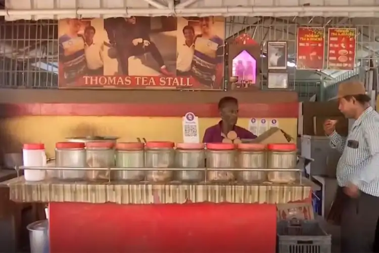 From tea stall to 'Captain Cool': Kharagpur bond that stayed with MS Dhoni