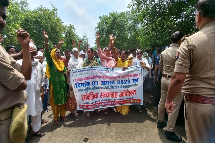 Madrasa Modernization Scheme teachers may get relief, orders to prepare action plan for adjustment