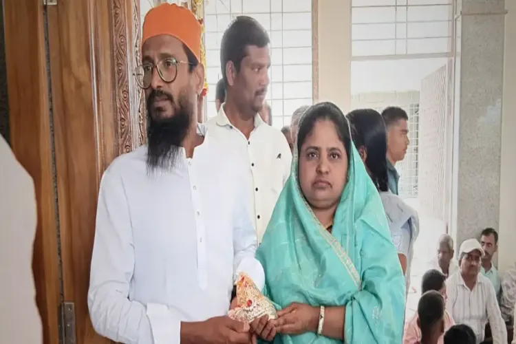Muslim Couple Offers Silver Crown to Lord Rama in Pune's Nimbut Village