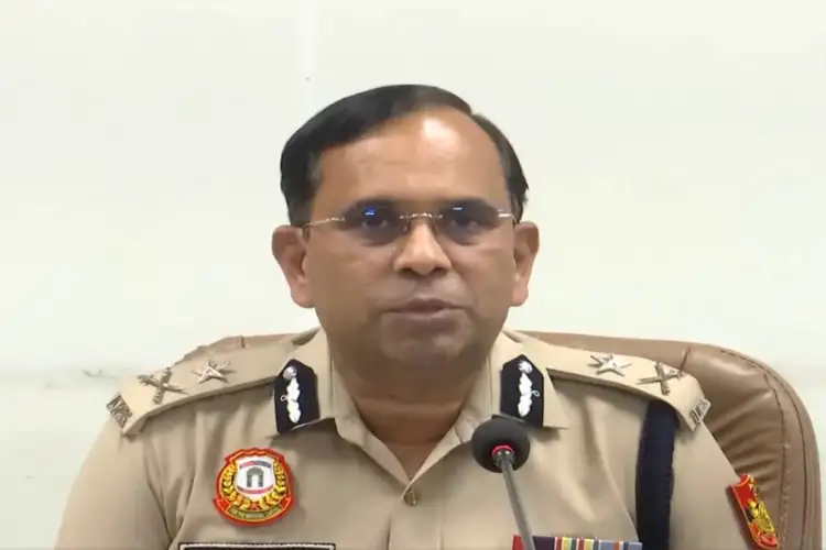 Delhi police assures strict action against hoarding, black marketing of LPG cylinders