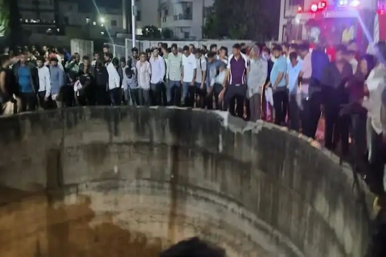 Maharashtra: Nine killed after car plunges into well in Nashik