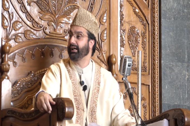 Mirwaiz Umar Farooq welcomes Iran-US ceasefire announcement