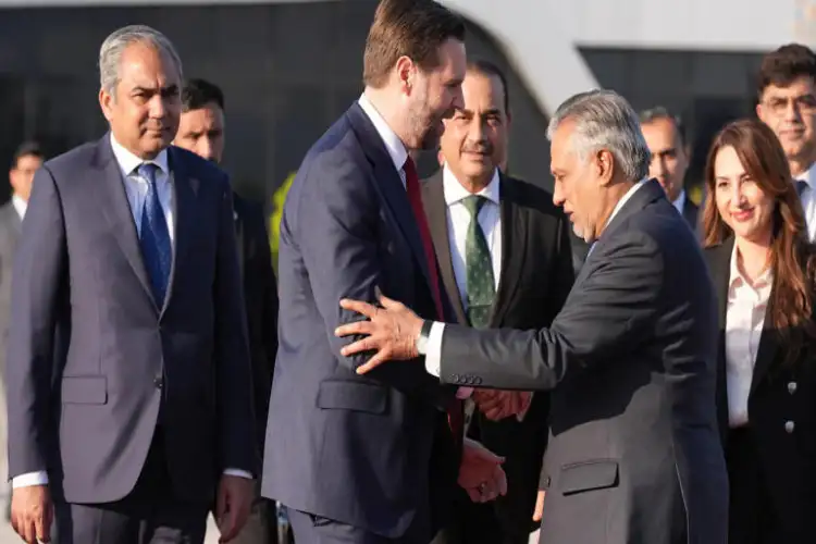 China calls for unimpeded passage in Hormuz amid Trump's threat