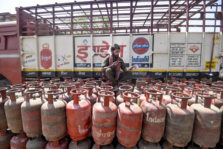 Six companies authorized to supply LPG-PNG in all 38 districts of Bihar: Chief Secretary