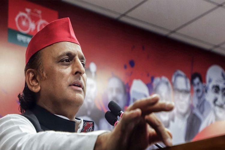 Domestic Helpers Protest in Noida; Akhilesh Targets BJP Government