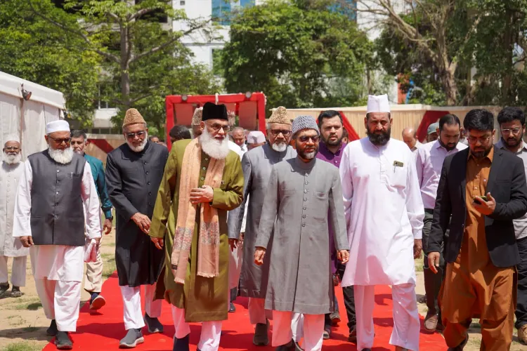 Muslim History Exhibition ‘The Woven Land’ Draws Attention in Delhi