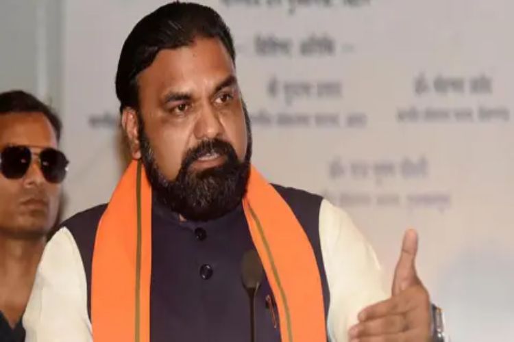 Chief Minister Samrat Chaudhary expresses grief over the deaths in the Jammu and Kashmir bus accident.