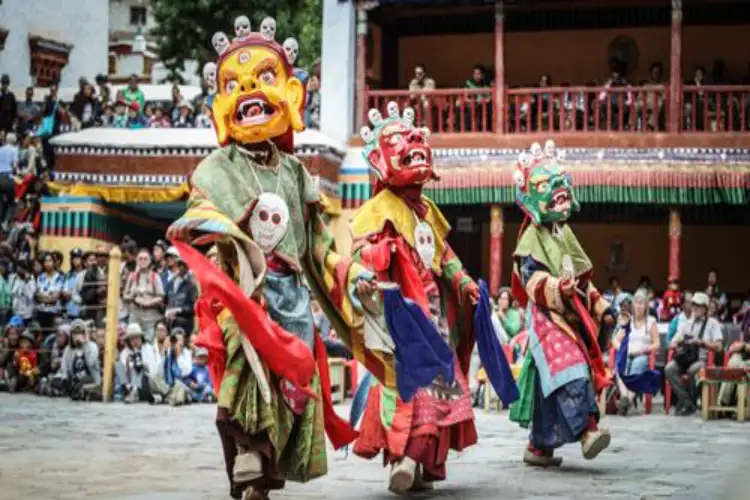 Kashmir's Department of Youth Services and Sports celebrates Spring Art Festival 2026 to celebrate cultural diversity