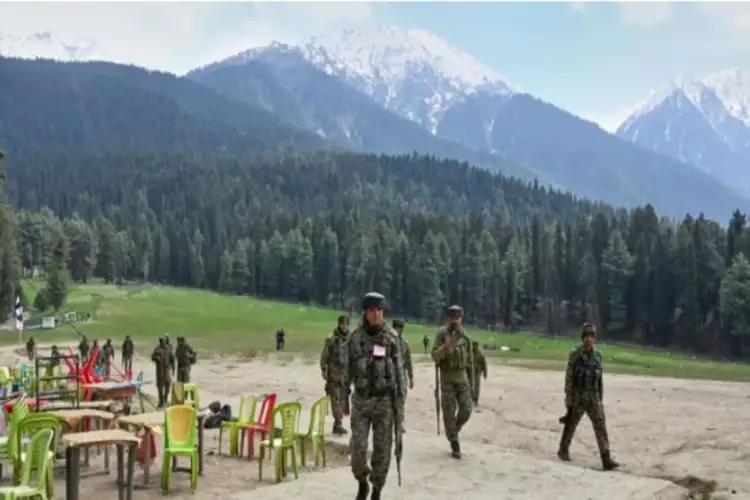 J-K: CRPF 84 BN conducts mock drill along Jammu-Srinagar National Highway on Pahalgam attack anniversary