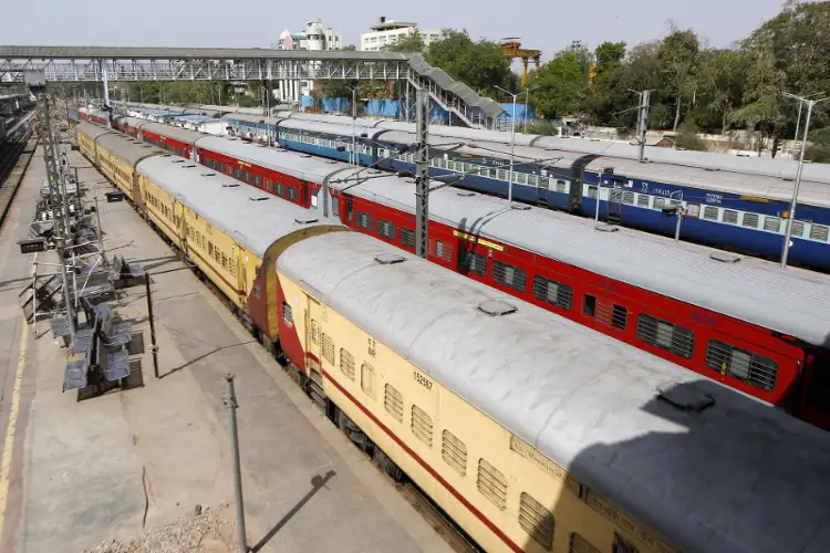 Indian Railways to run 18,262 summer special train trips to ease rush, improve connectivity